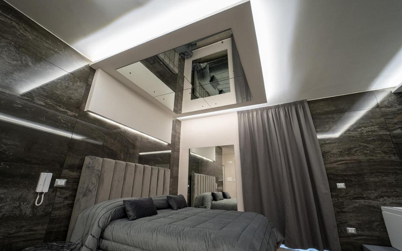 Intimity Luxury Rooms Qualiano Esterno foto